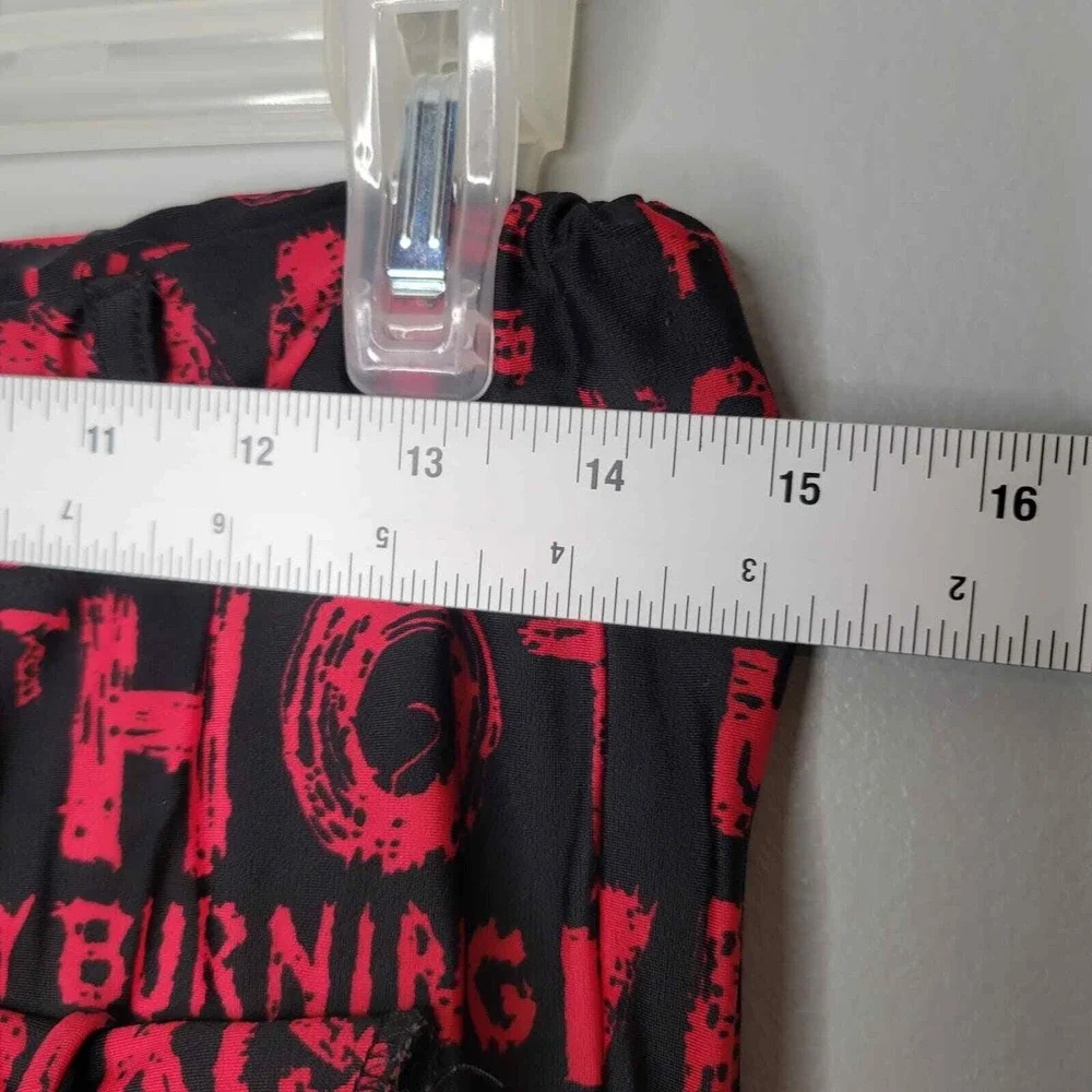 TurboWear Shorts Womens Size M Black Red Stretch Cargo Baggy‎ Dance Hot Kiss y2k - Picture 7 of 9